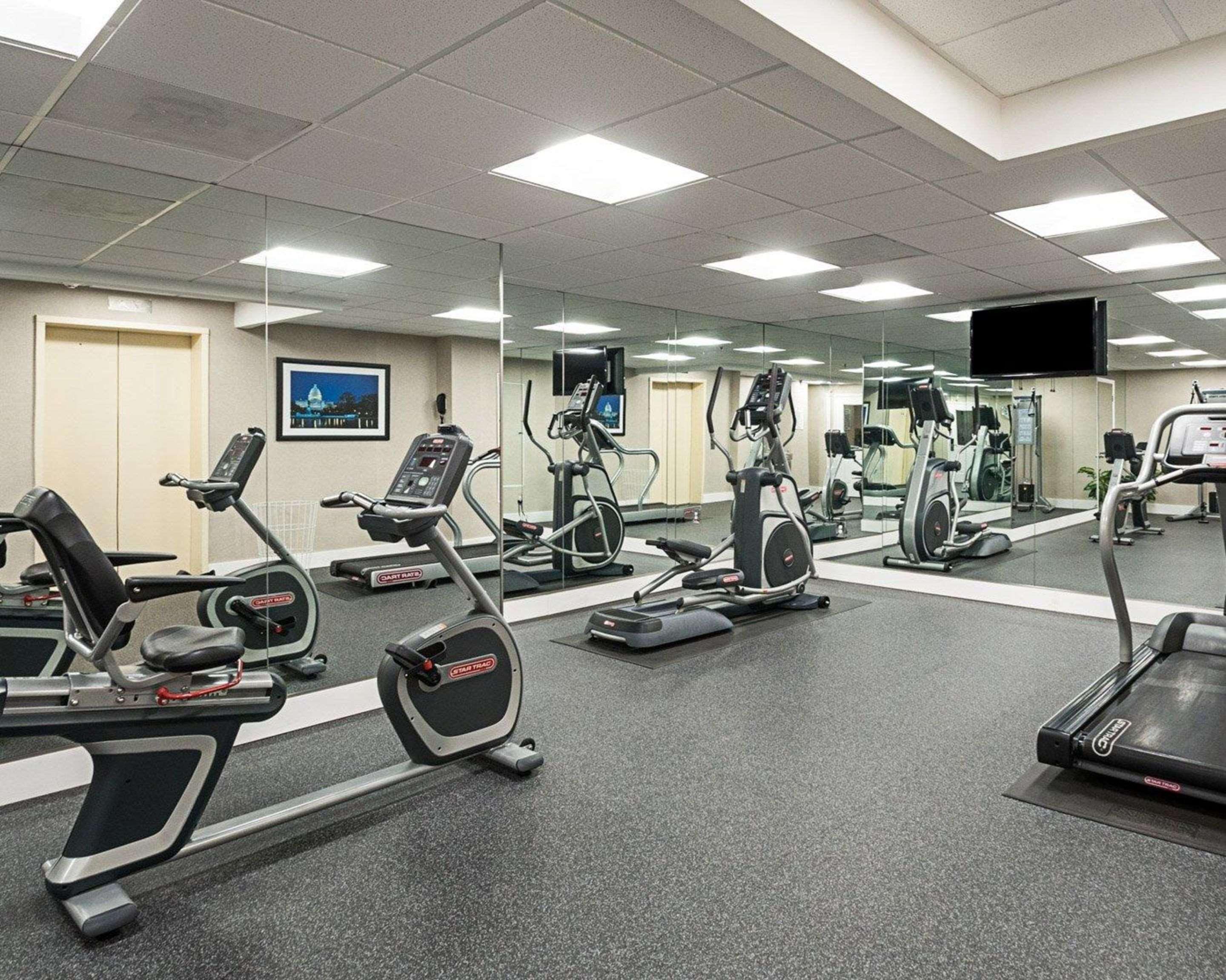 Comfort Inn Ballston Arlington Ngoại thất bức ảnh